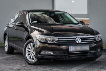VW Passat B8 1.6TDI 2016 Automat Kamera Navi Internet Park Assist