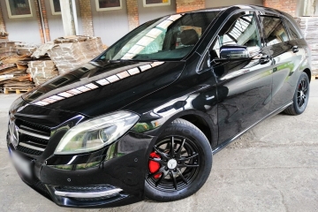 Mercedes B180 Automat 2012 Ledy SportPakiet Skóra Karmel Salon Polska