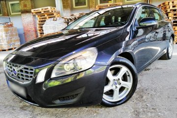 Volvo V60 2.0d3 163KM Automat Navi Xenon Led Czujniki Hak GrzaneFotel