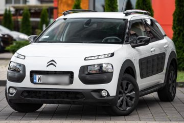 Citroen C4 Cactus 2015 1.6eHDI Biała perła Kamera Navi Tablet Interne
