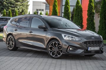 Ford Focus STline 2019 Full Led Czarny sufit Navi Radary Koła18 Piękny