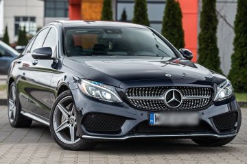 Mercedes C300 4Matic 9G-Tronic AMG 245KM 2018 2xPanorama Kamery 360