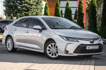 Toyota Corolla 1.8 Hybryda Automat Kamera Salon PL Spalanie 5L